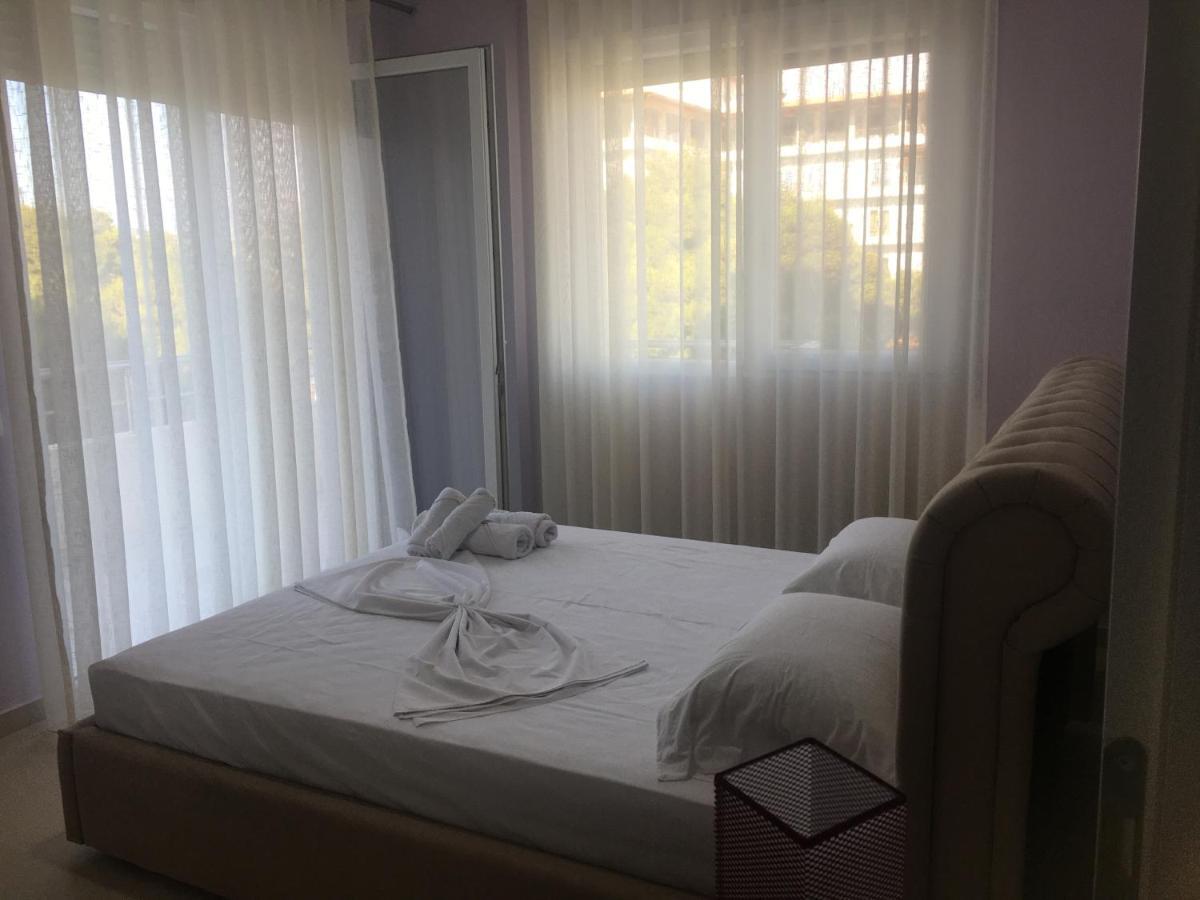 Apartament Linda's Wlora